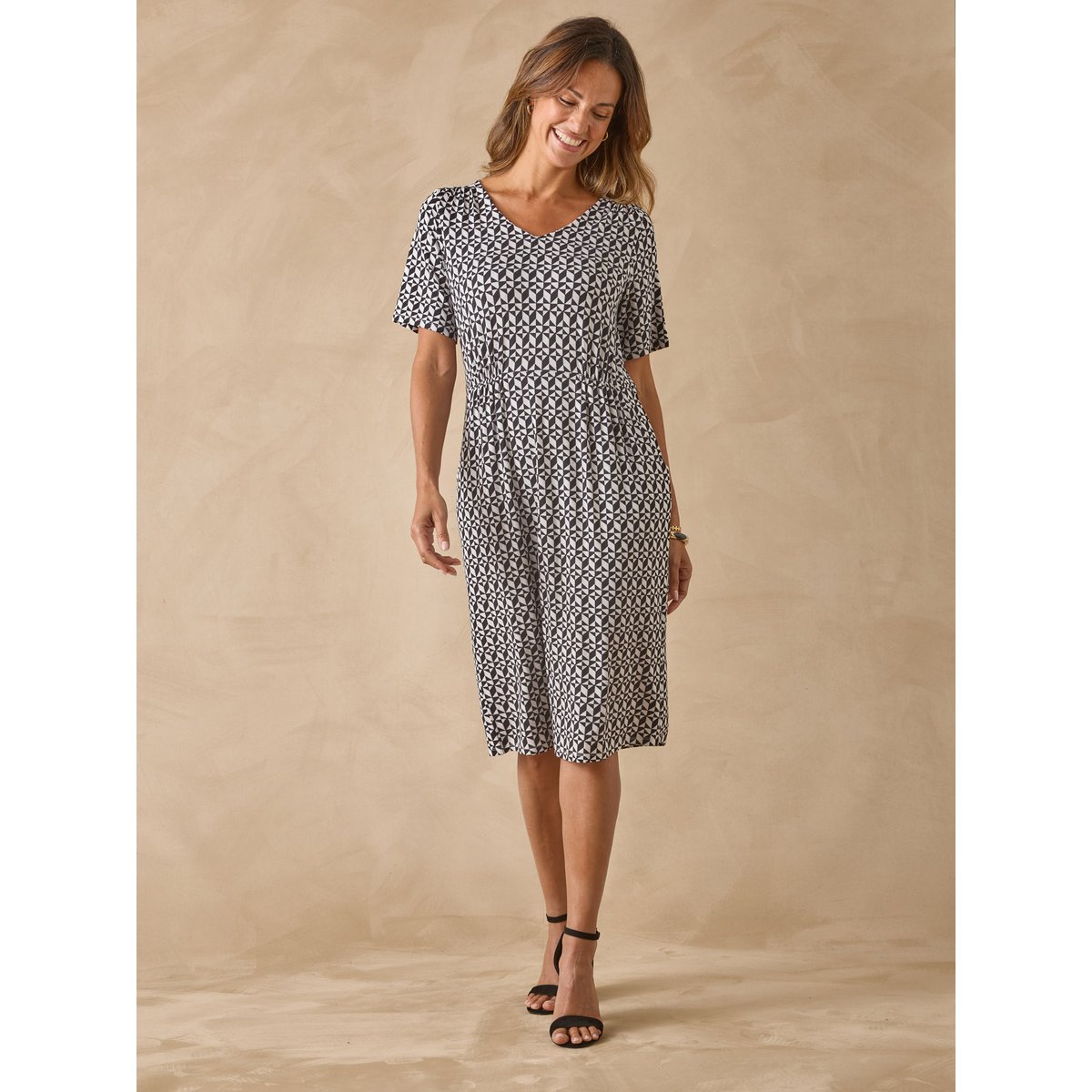 Robe manches courtes en maille imprimé noir, DAXON