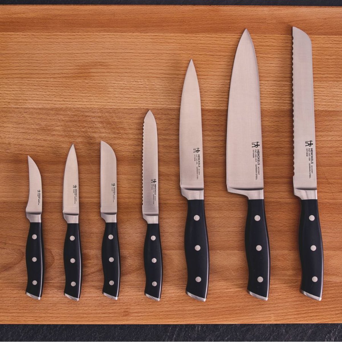 Couteau de chef HENCKELS by ZWILLING Accent, 20 cm, Noir noir mat, ZWILLING