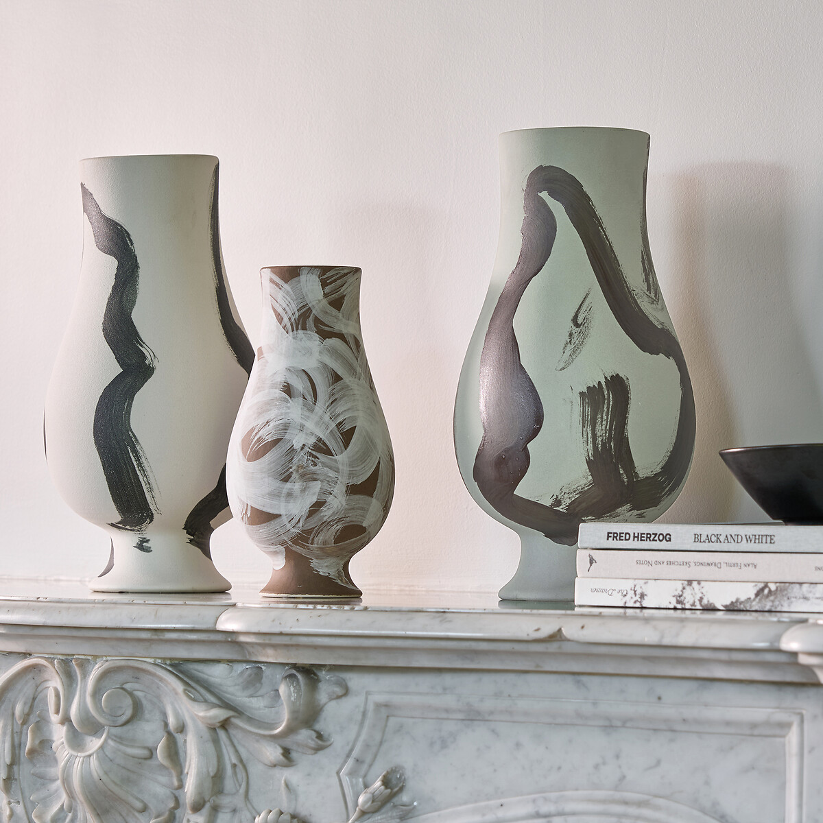 Vase en céramique mate, H33 cm, Skall vert de gris, AM.PM