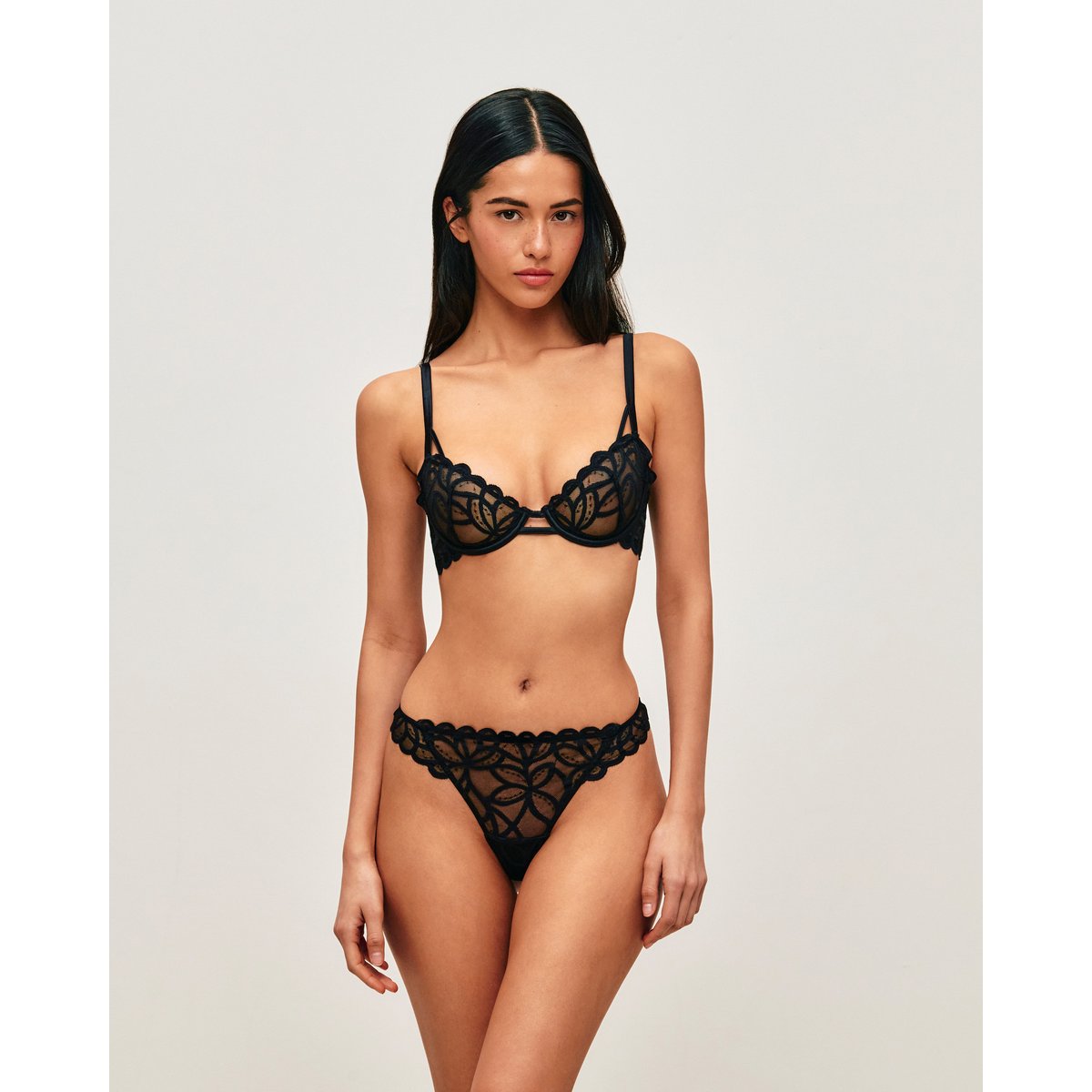 Soutien-gorge corbeille en mesh avec broderies florales TROPICFLEURIZ noir, UNDIZ