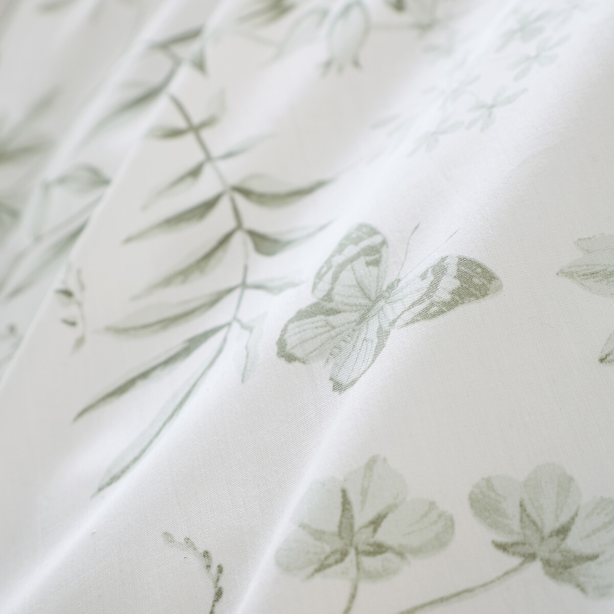 Thea Floral 200 Thread Count Cotton Reversible Duvet Cover and Pillowcase Set green, BIANCA FINE LINENS