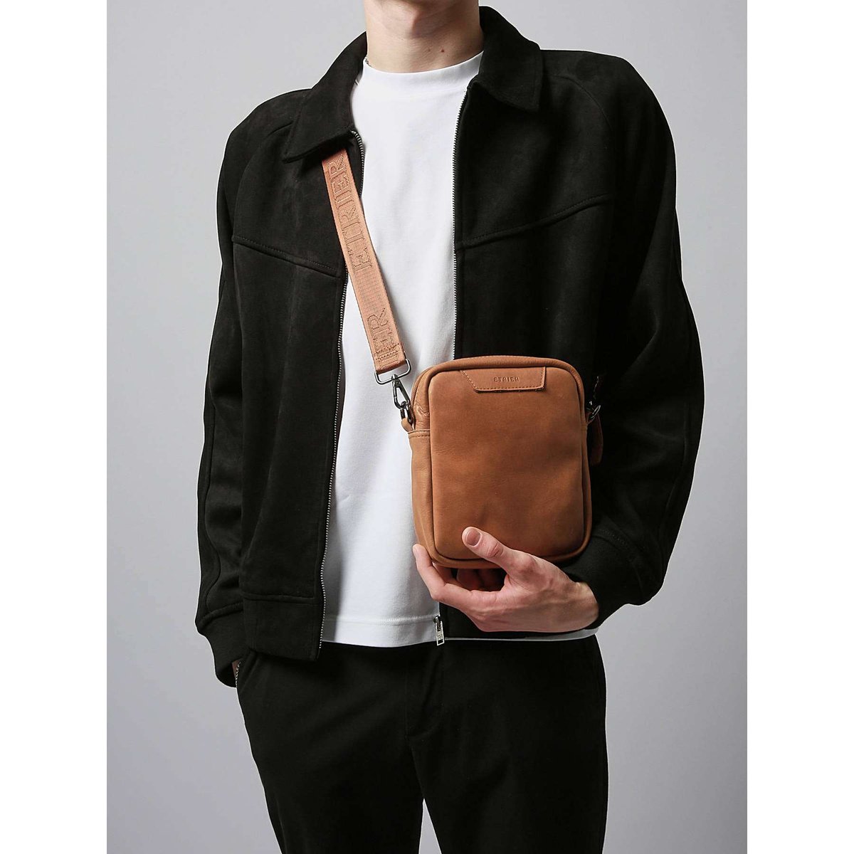 Sac bandoulière M Tolosa camel, ETRIER