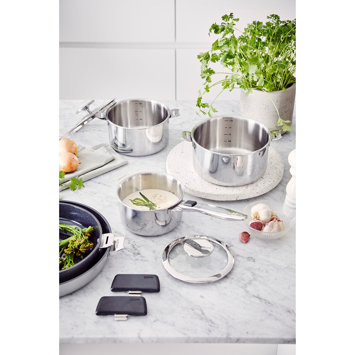 Set de 3 casseroles et manche amovible Evolution inox, BEKA