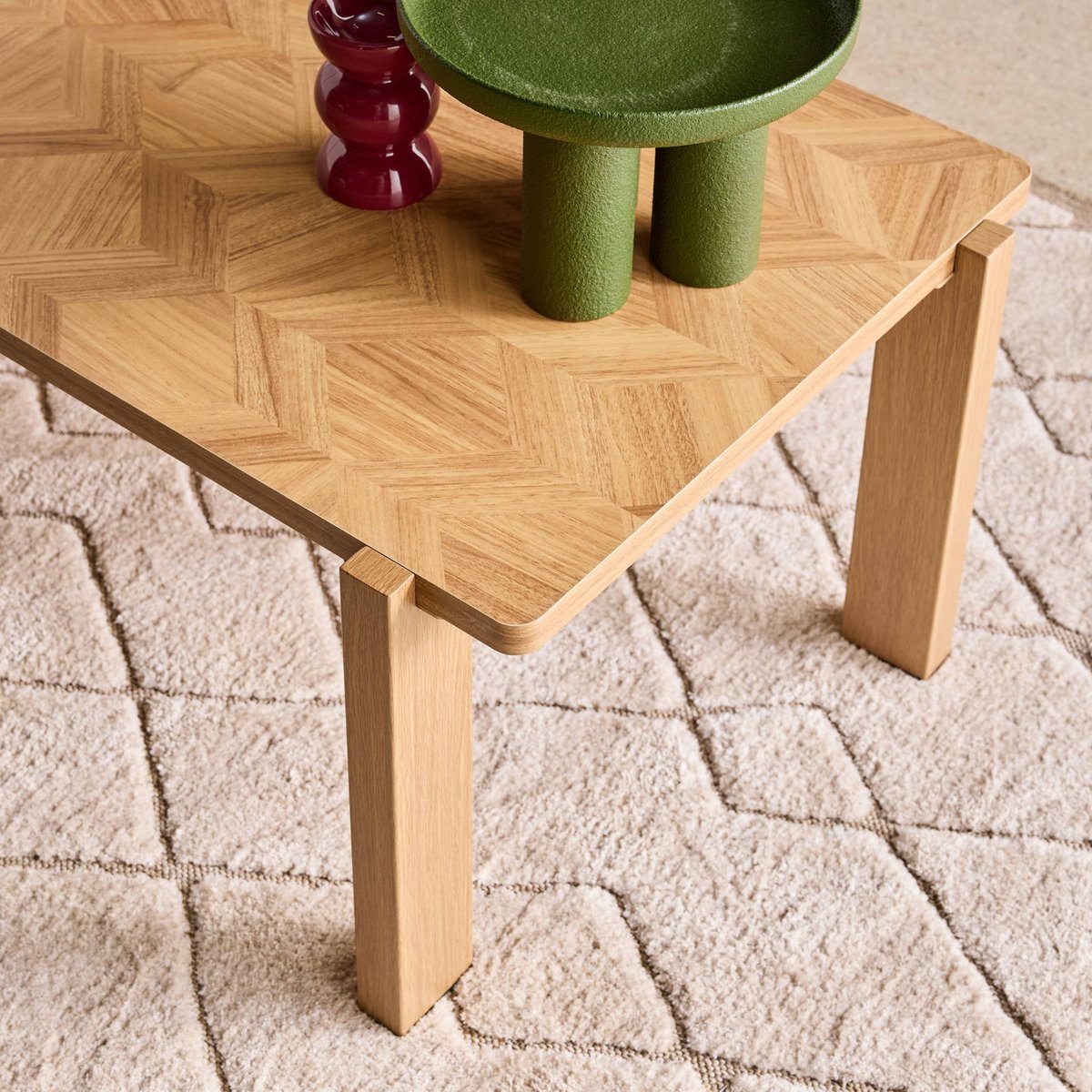 Table basse vintage rectangulaire décor bois plateau effet chevrons  ZALA naturel, SWEEEK