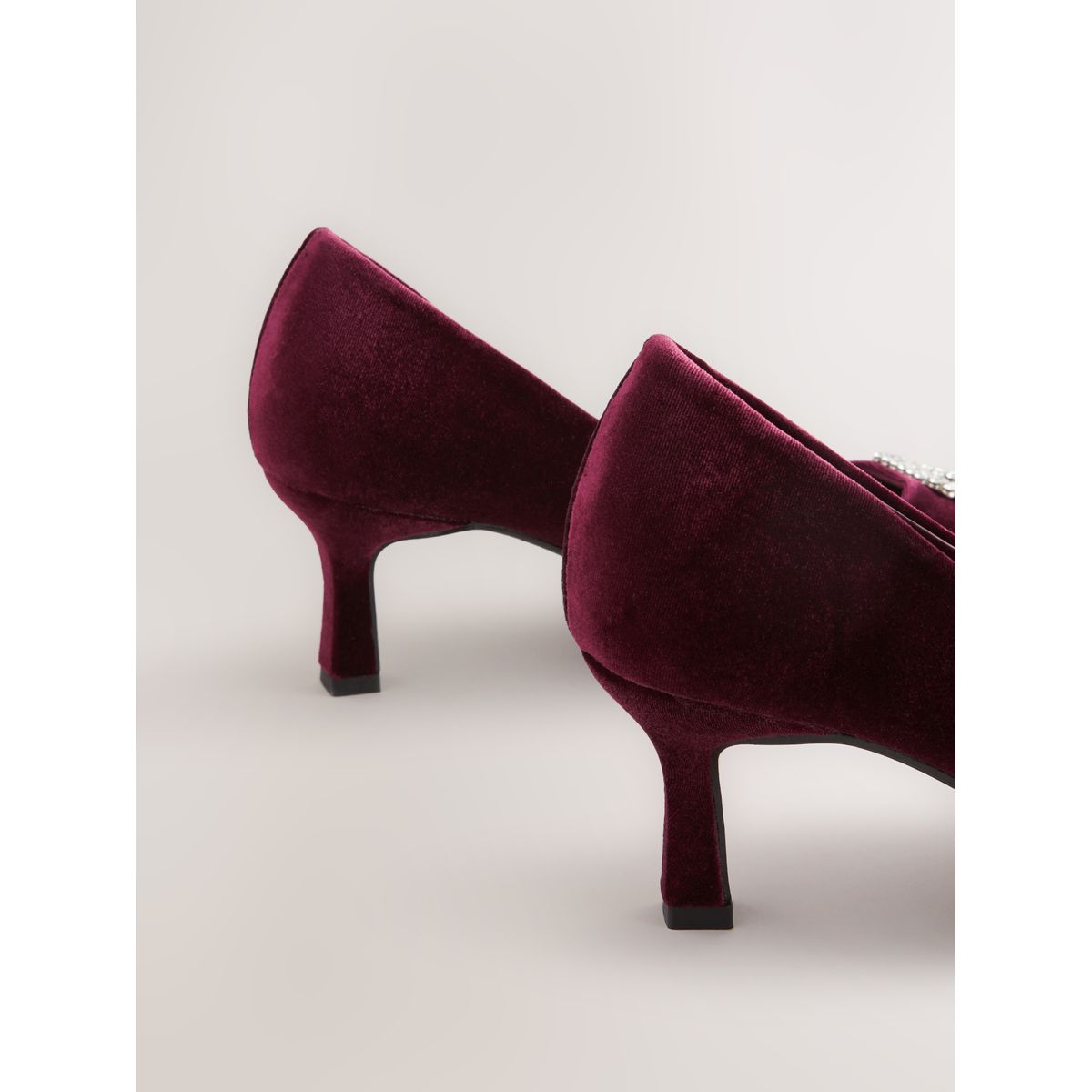 Escarpins pointus avec bijoux forever comfort velours rouge, NEXT