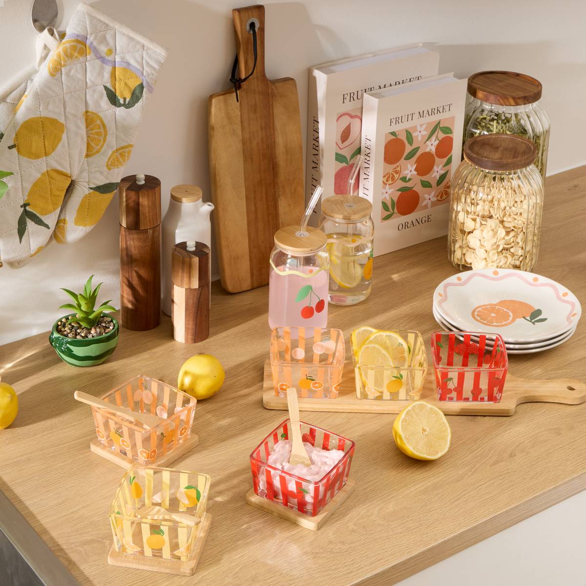 Set apéritif plateau et 3 coupelles FRUITY multicolore, ATMOSPHERA