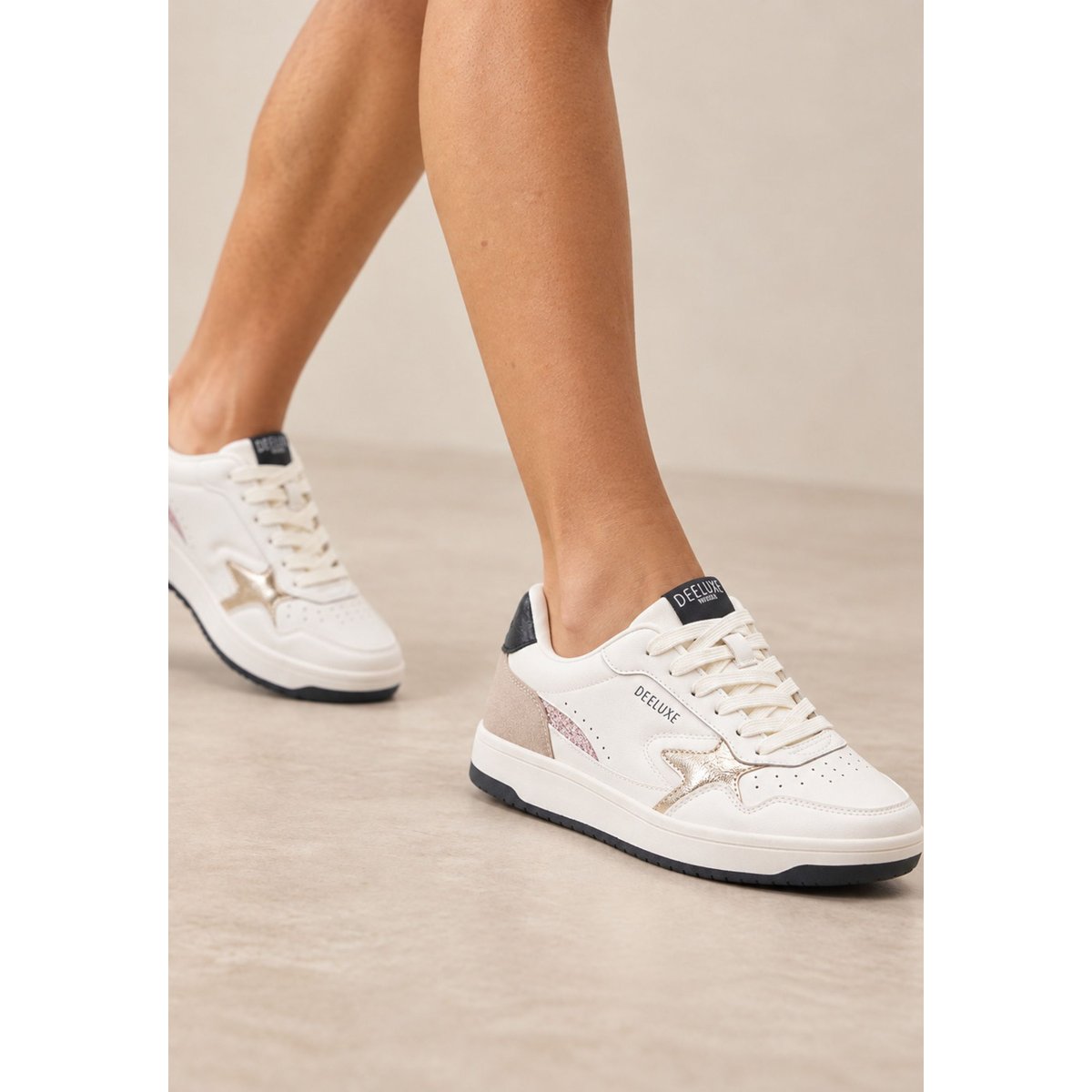Baskets delice femme blanches à détails brillants DELICE blanc / bleu, DEELUXE