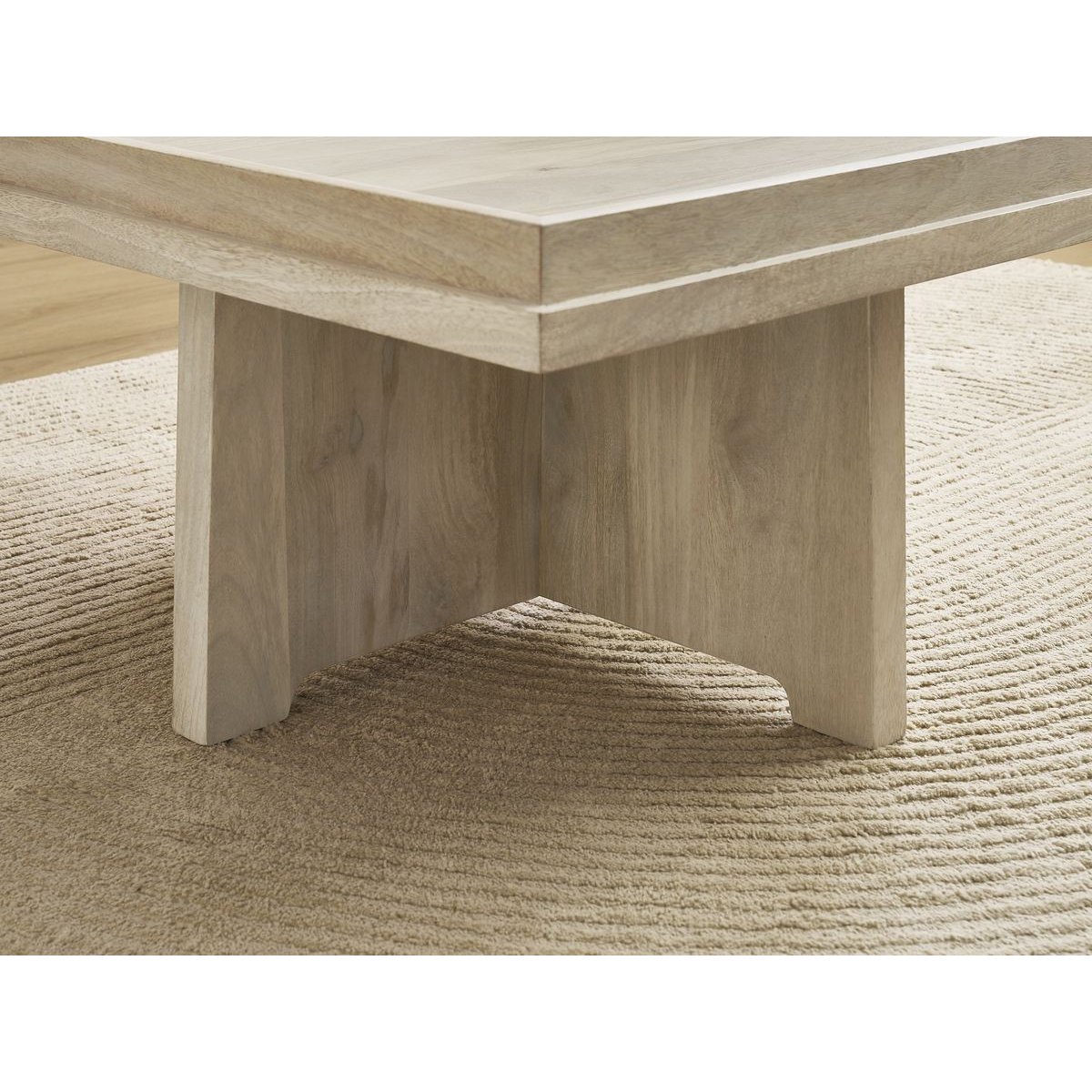 Table basse carrée en bois massif, ALBA marron clair, BOBOCHIC