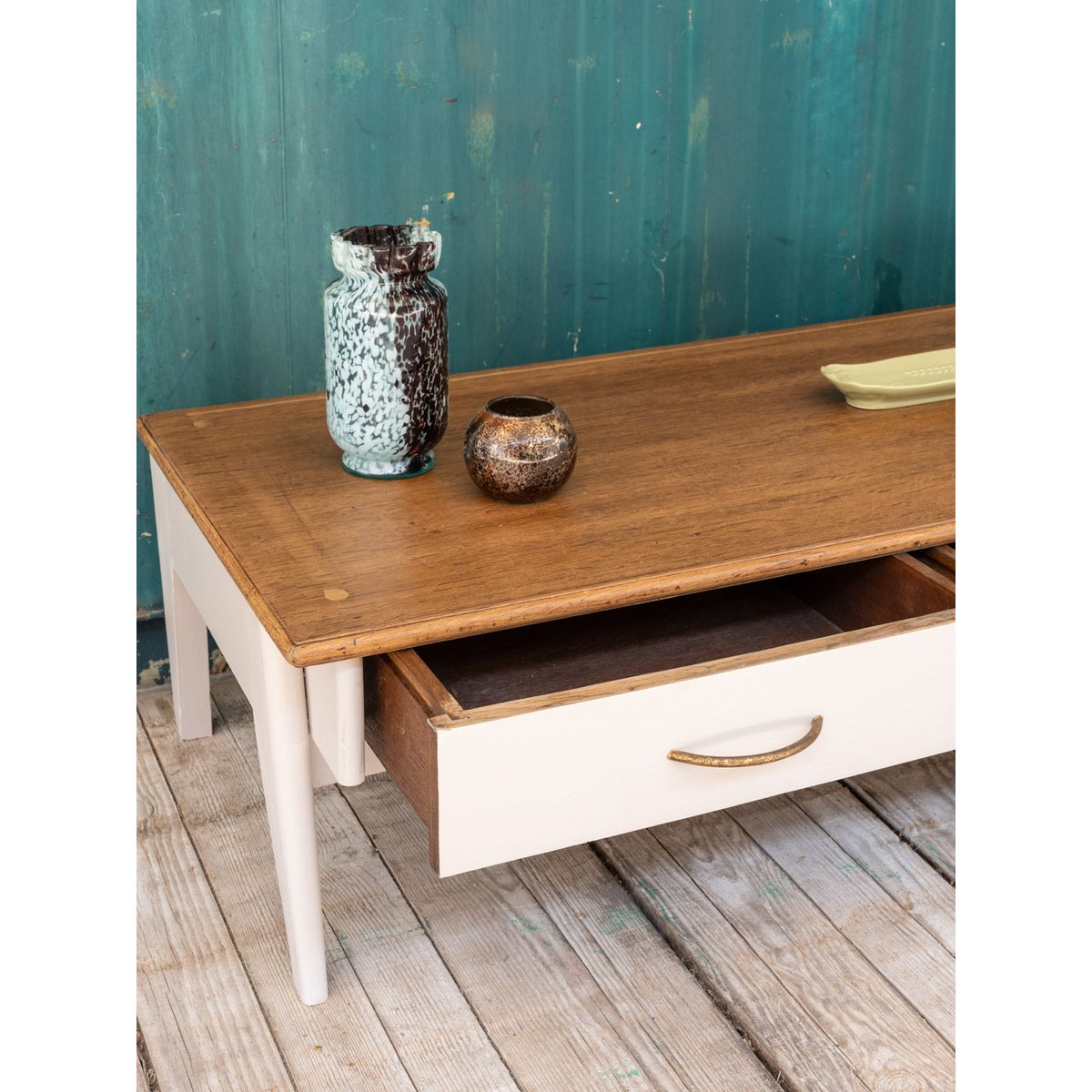 Longue table basse en bois Léonie N°1066 - Bon état bois clair, DEBONGOUT