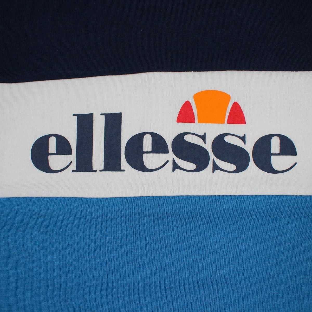 Ensemble t-shirt manches courtes et short BLOCK PARTY bleu marine, ELLESSE