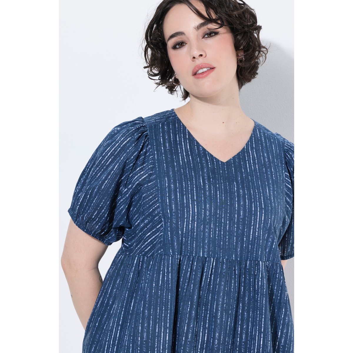 Robe midi en voile, coupe évasée myrtille, ULLA POPKEN