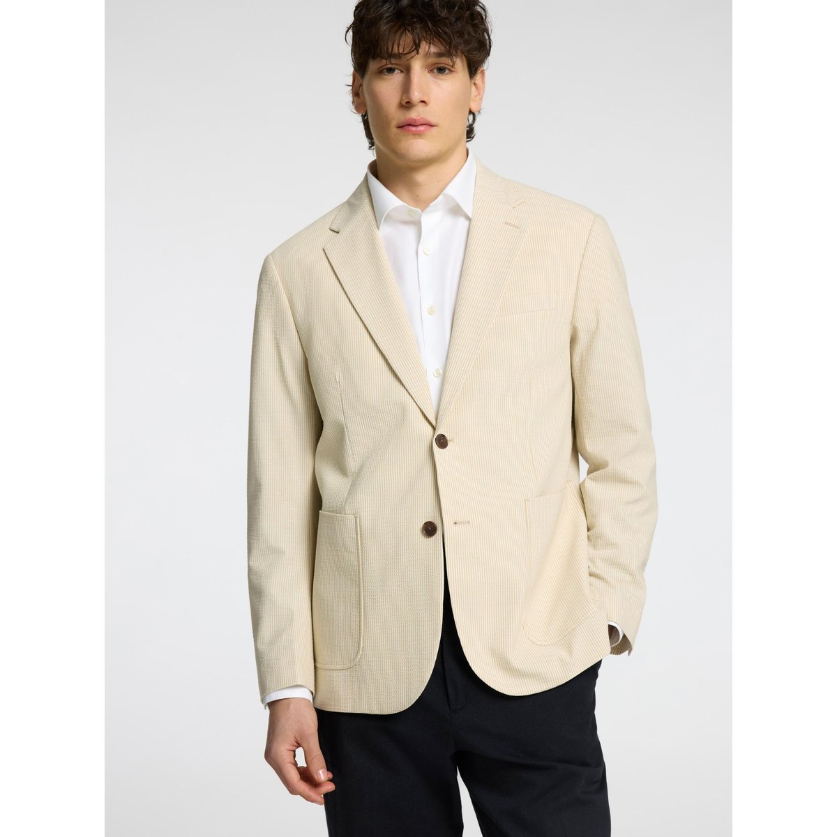 Blazer sand, SELECTED