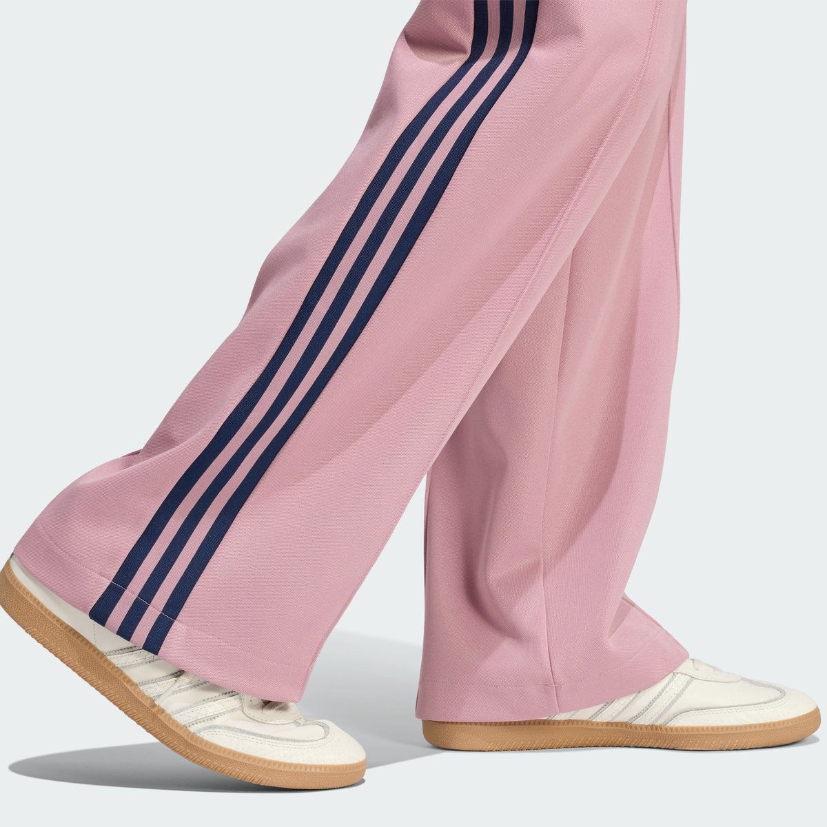 Pantalon De Survêtement Classic Pantalon De Survêtement Classic magic mauve / night indigo, adidas Originals