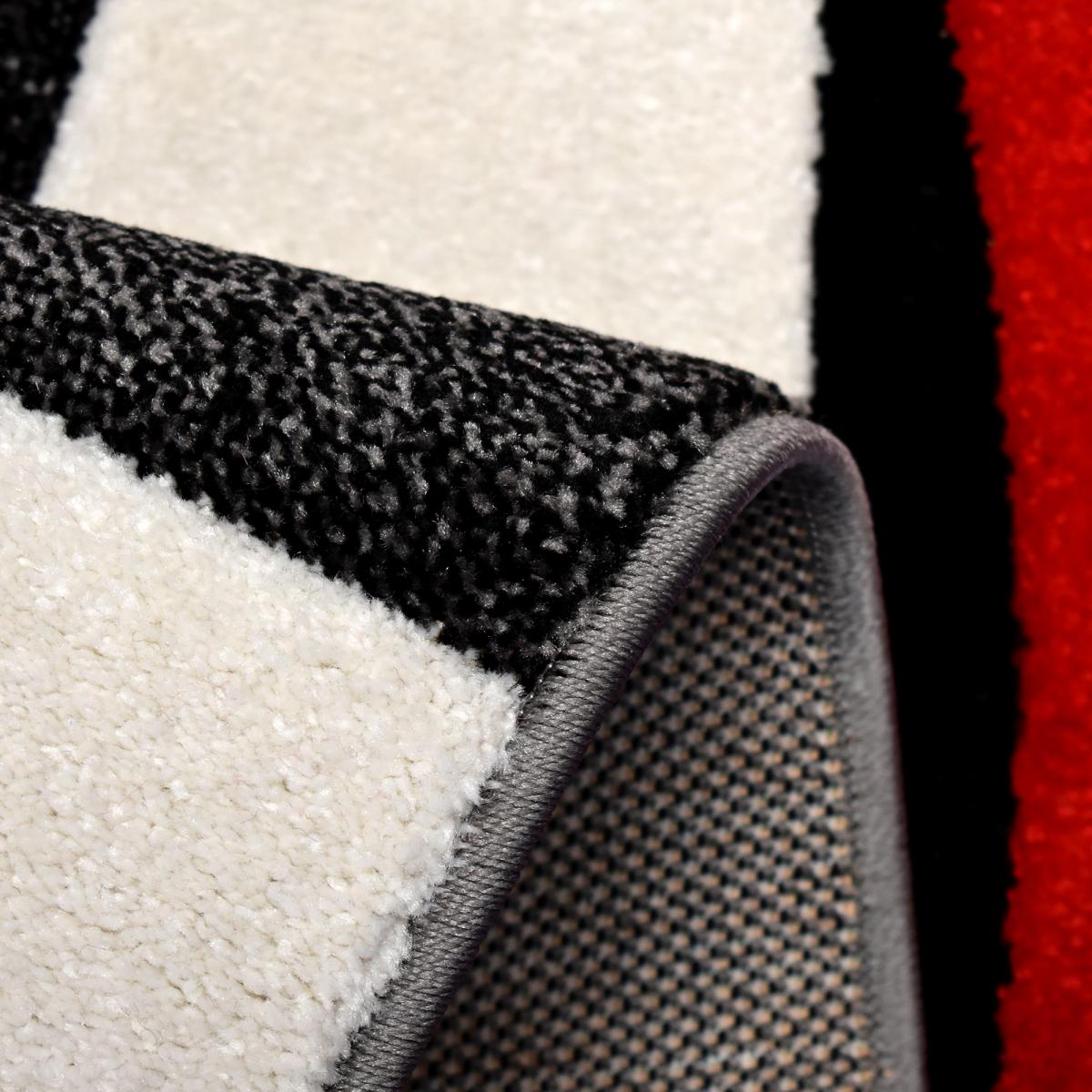 Tapis salon et chambre tissé motif damier LYN8 COMMA rouge, gris, noir, UN AMOUR DE TAPIS