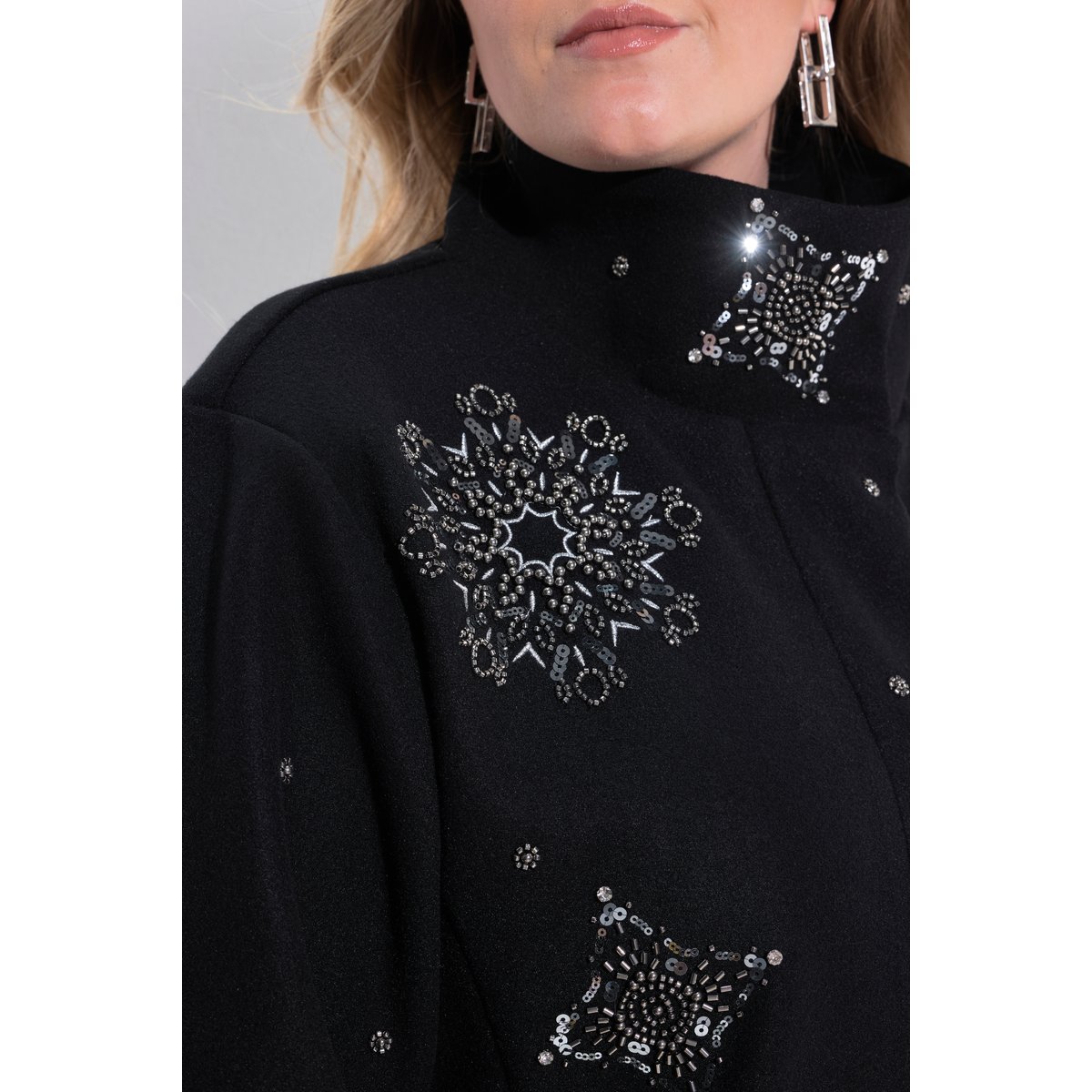 Veste courte à col montant et manches noir, ULLA POPKEN