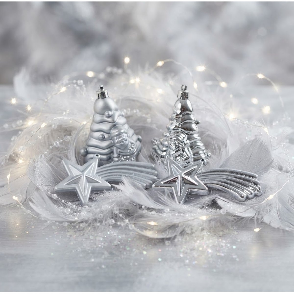 Lot de 4 Boules de Noël 2 Sapins et 2 Étoiles Brillant et Mat argent, EDEN