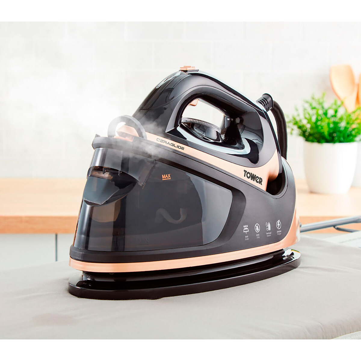 CeraGlide 2700W Steam Generator Iron - T22023 gold-coloured, TOWER