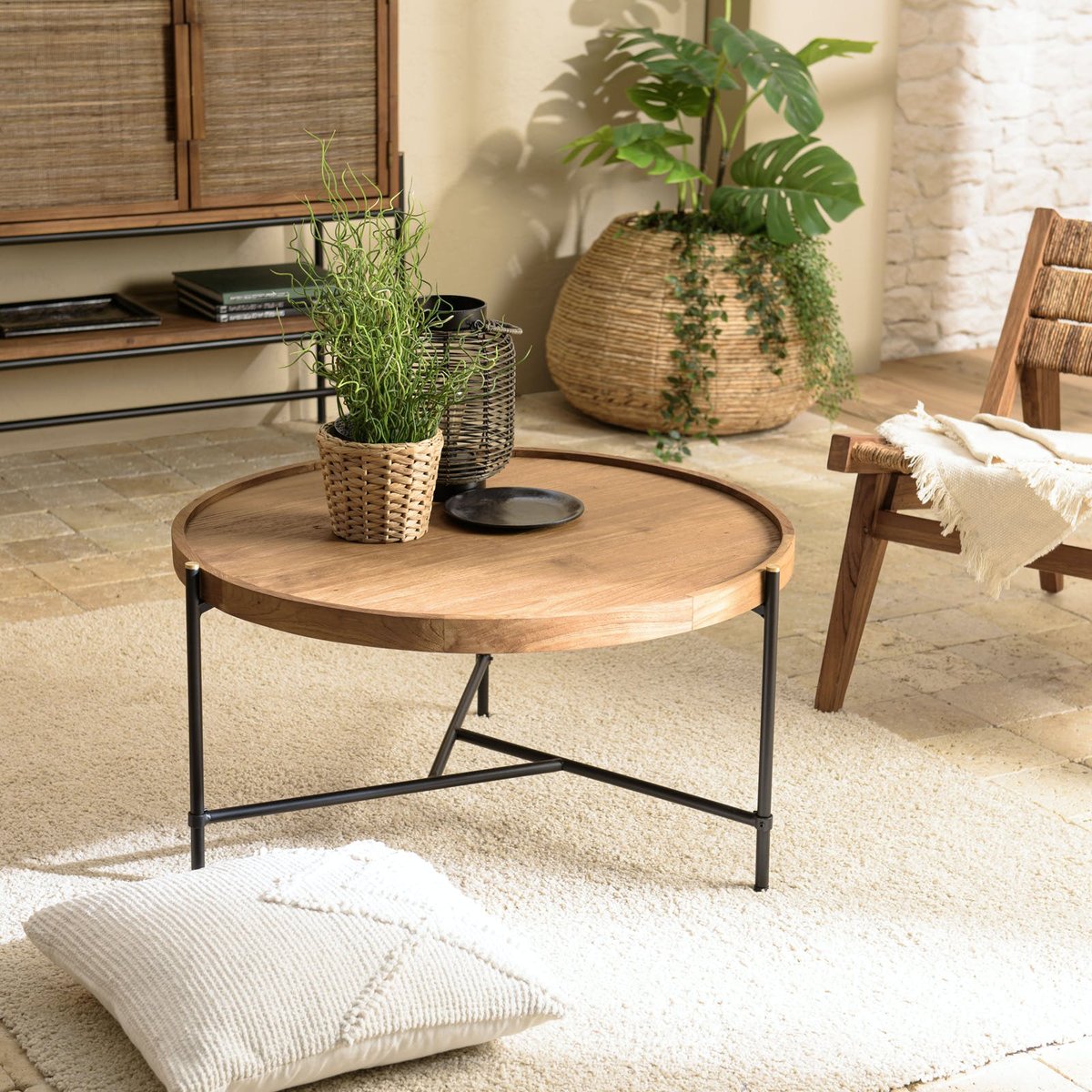 Table basse ronde plateau teck recyclé avec rebord 76,5 cm SWING bois naturel, PIER IMPORT