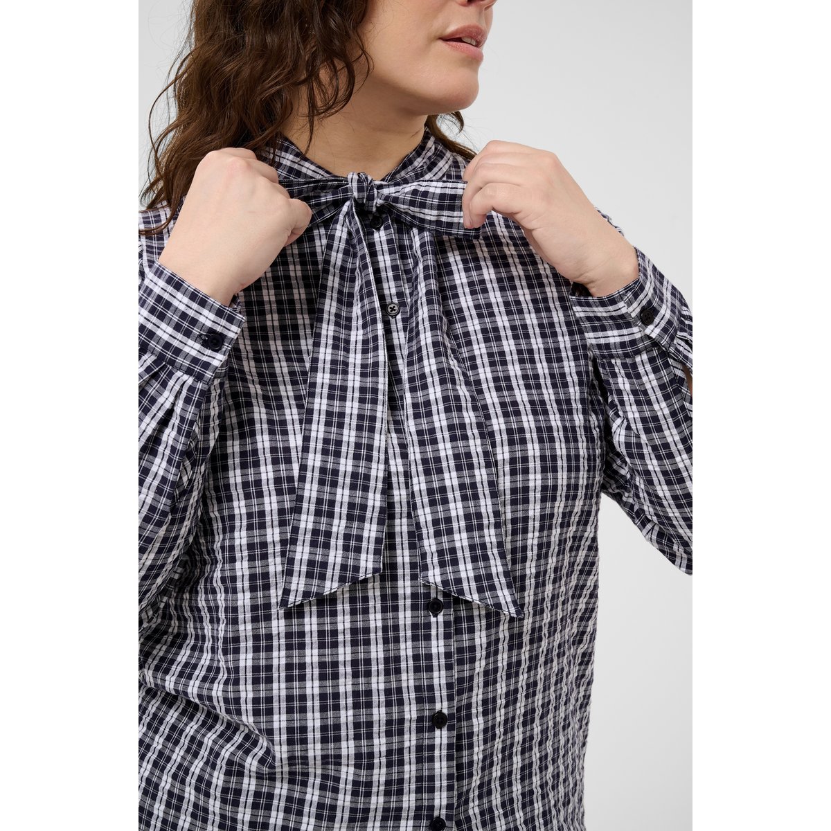 Chemise à manches longues bleu navy white check, KAFFE CURVE
