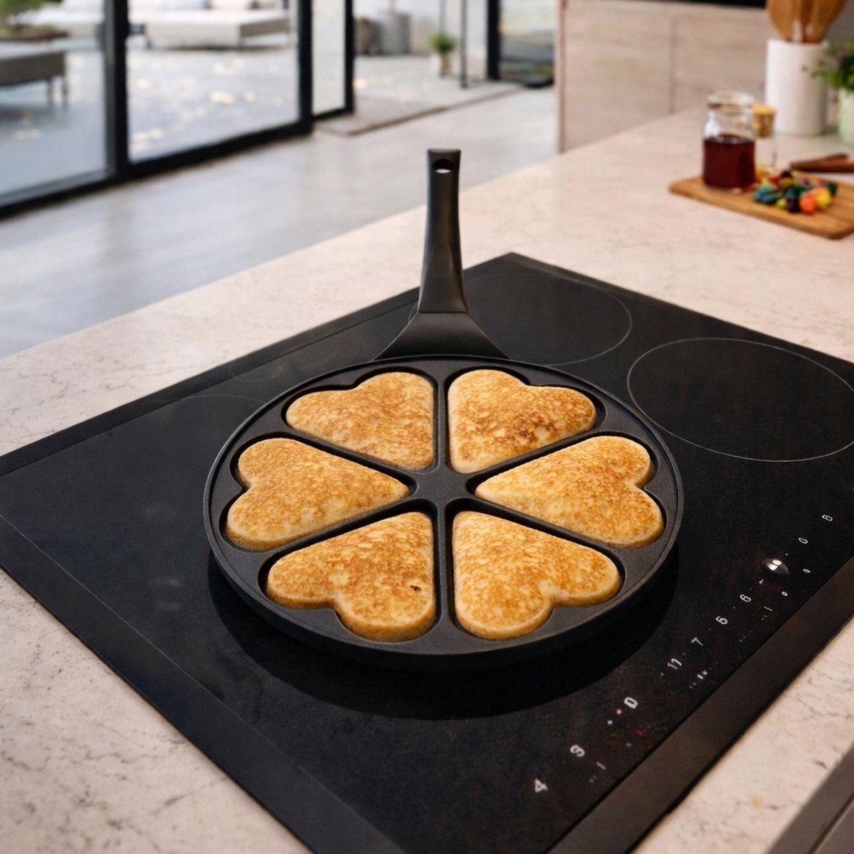 Poêle à pancakes 26cm avec 6 formes de cur noir, MENASTYL