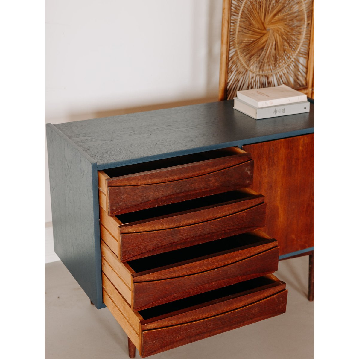 Enfilade aux multiples rangements Margaret N°780 - Bon état bois foncé, DEBONGOUT