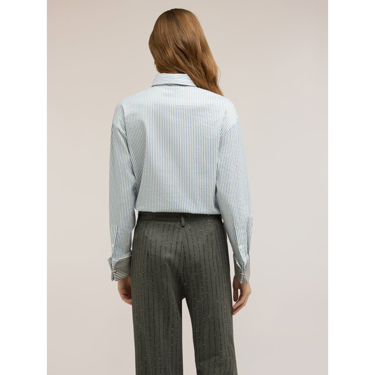 Chemise à rayures avec cravate light - blue, MOTIVI