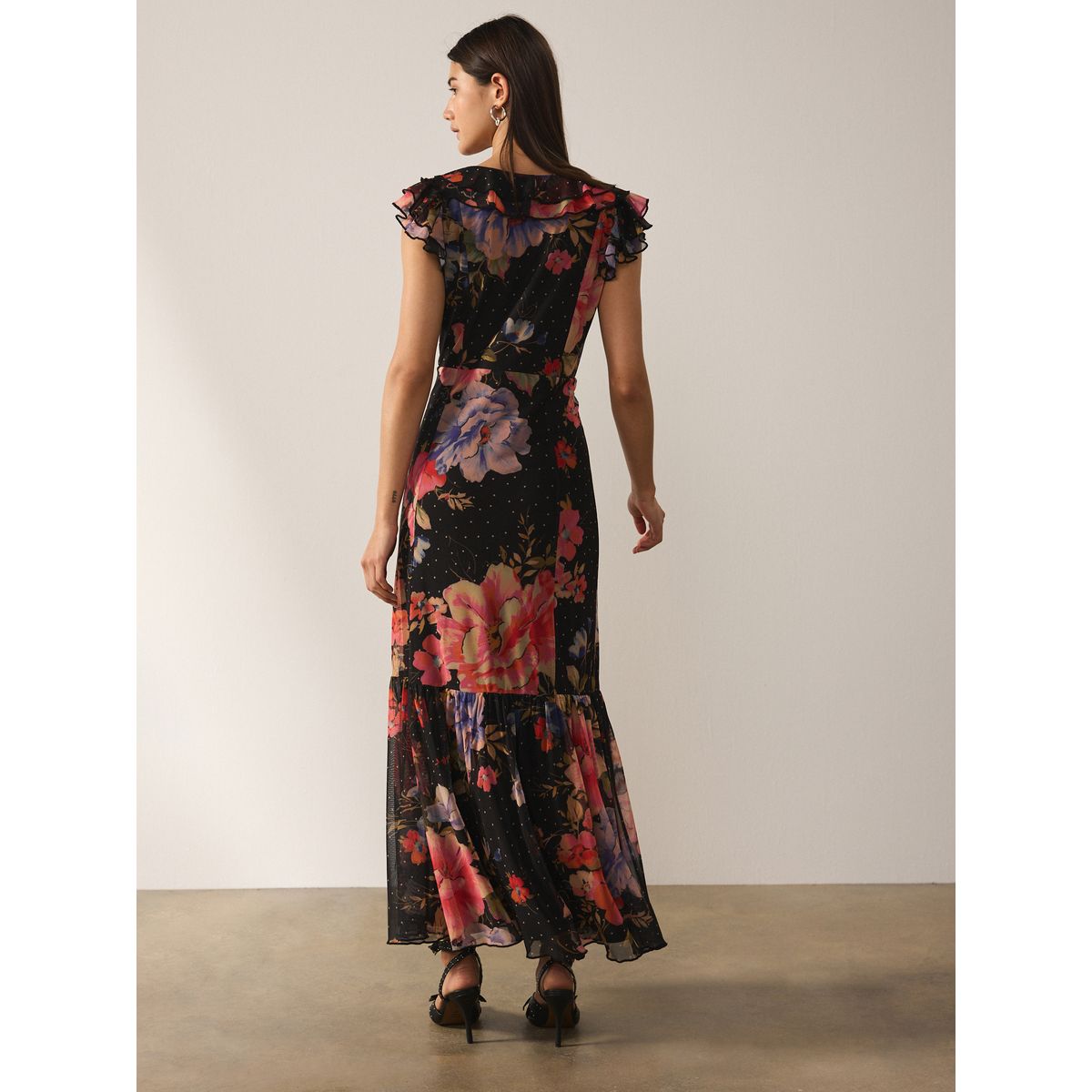 Robe mi-longue à superpositions/col volants imprimé floral noir, NEXT