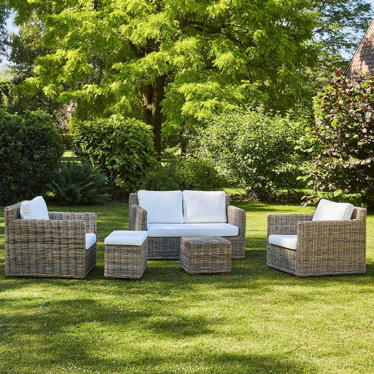 Fauteuil de jardin en kubu avec pouf MUSA naturel, BERAH GETAH
