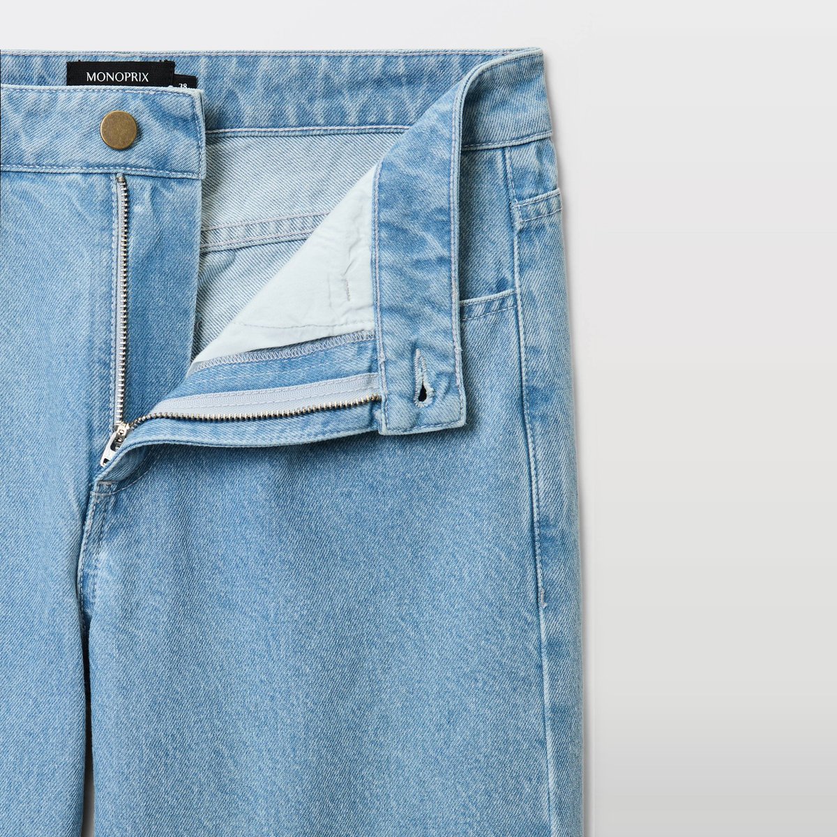 Jean droit élargi taille descendue bleach denim, MONOPRIX