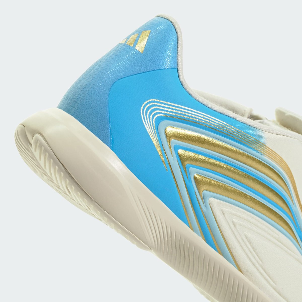 Chaussure De Football Sans Lacets F50 Messi League Indoor Enfants Chaussure De Football Sans Lacets F50 Messi League Indoor Enfants ivory / semi blue burst / icey blue, adidas Performance