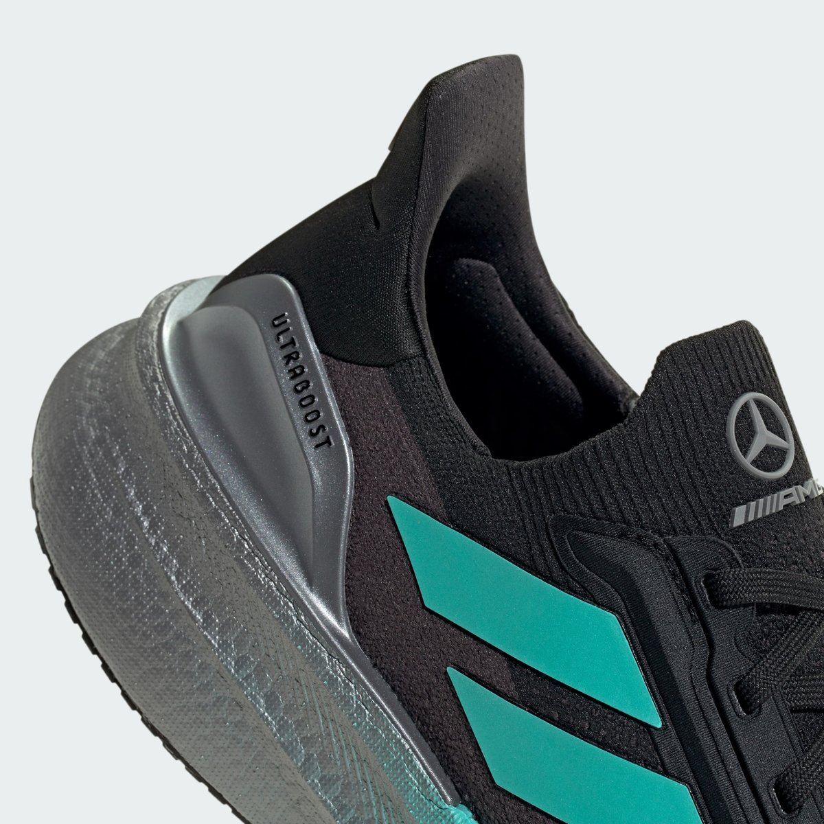Chaussure Ultraboost 5X Mercedes - Amg Petronas Formula One Team Chaussure Ultraboost 5X Mercedes - Amg Petronas Formula One Team core black / semi mint rush / iron metallic, adidas Performance