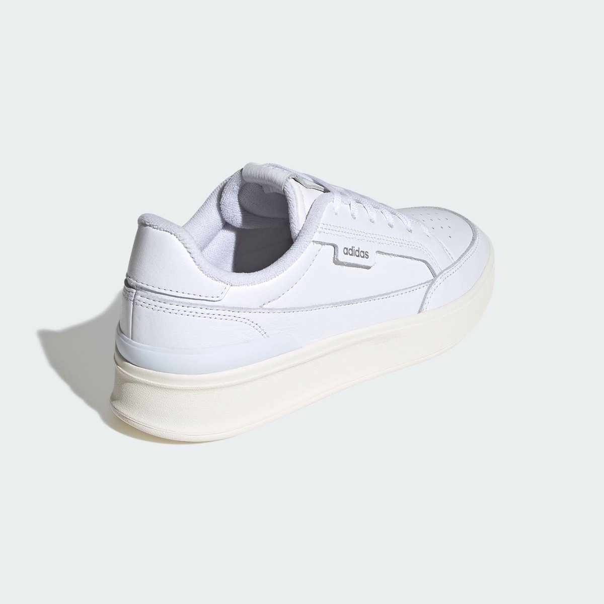 Chaussure Aspyre Chaussure Aspyre cloud white / silver metallic / core white, ADIDAS SPORTSWEAR