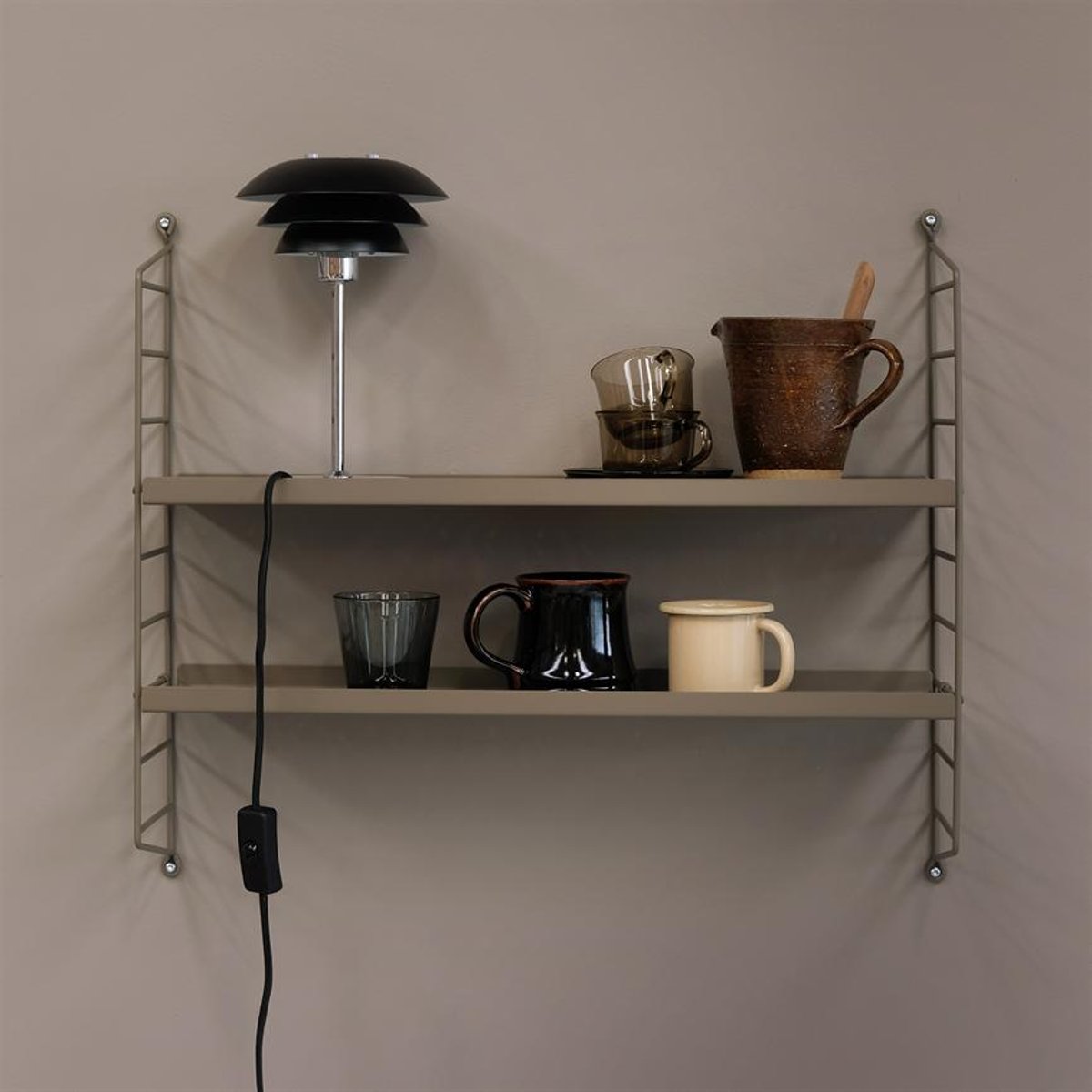Lampe à poser en Métal DL16 noir, DYBERG LARSEN