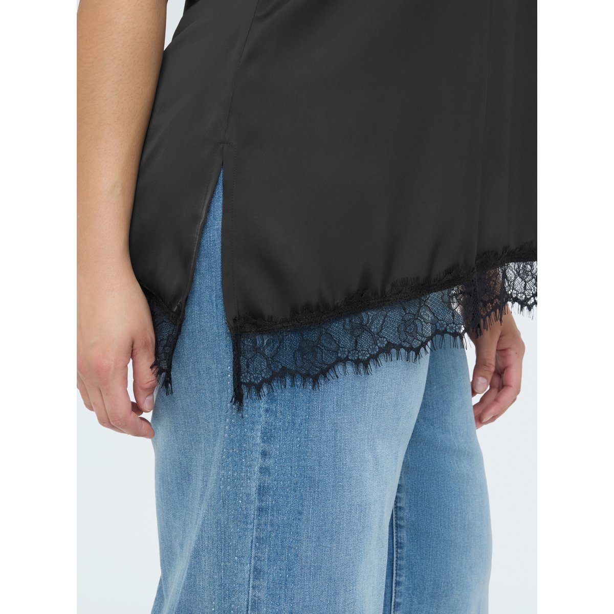 Top avec détails en dentelle noir, FIORELLA RUBINO