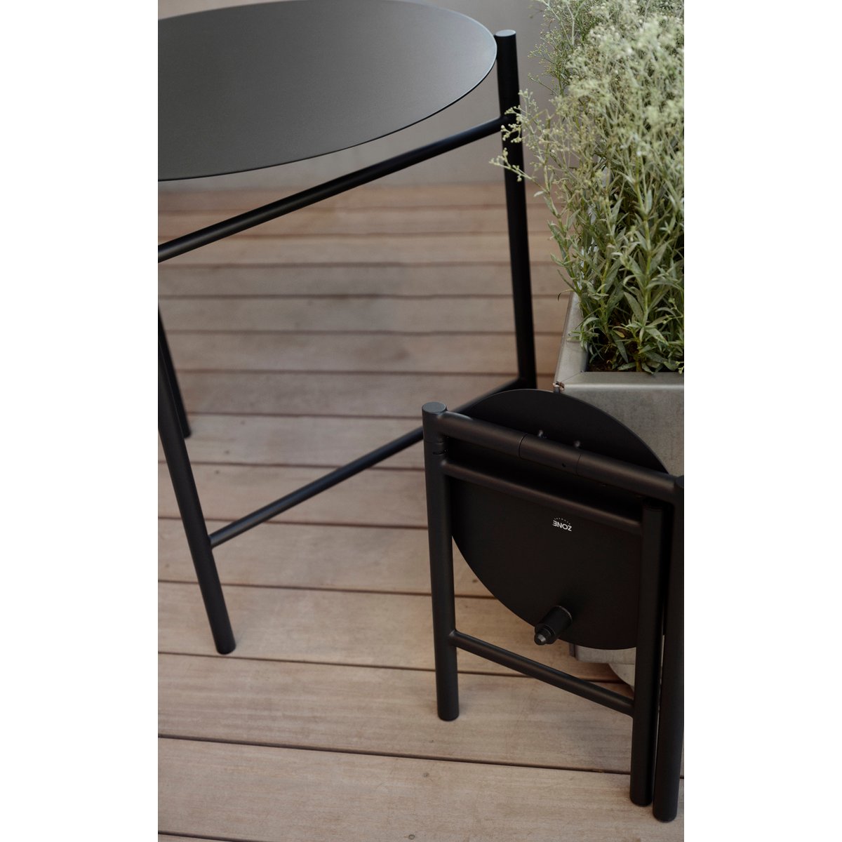 Tabouret pliable DISC noir, ZONE DENMARK