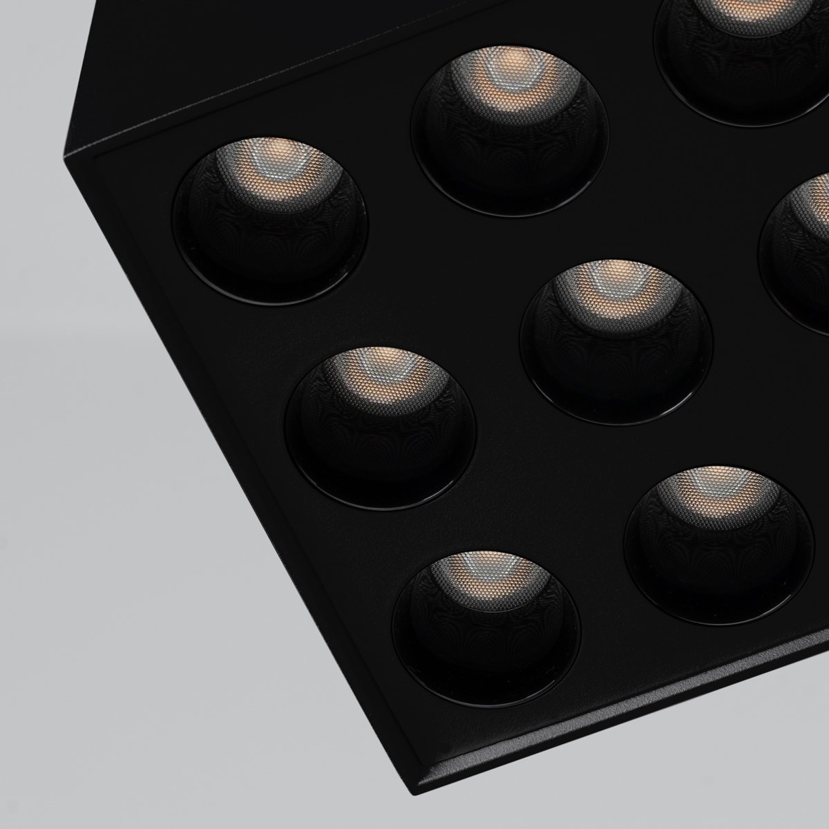 Plafonnier Aluminium Noir LED 9 Ozzy noir, EDEN