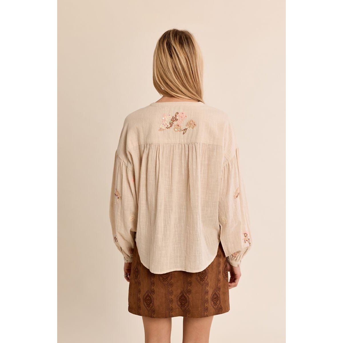 Blouse avec détails broderies beige, MOLLY BRACKEN