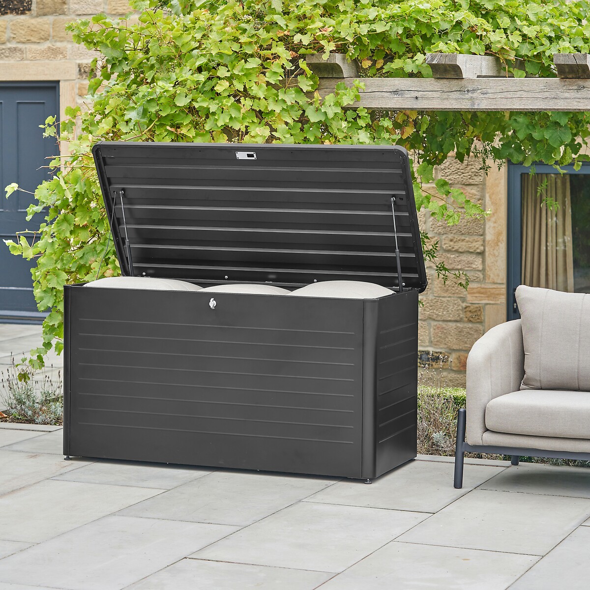 Rhode Island Large Steel Cushion Box black, SO'HOME
