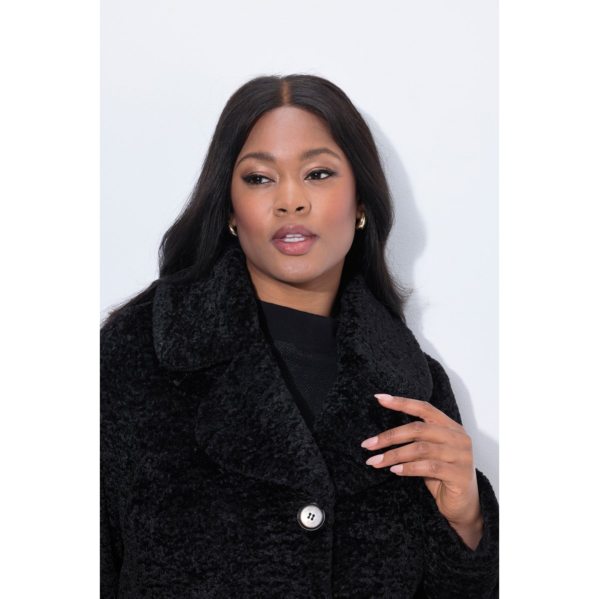 Manteau look astrakan en matière duveteuse noir, ULLA POPKEN