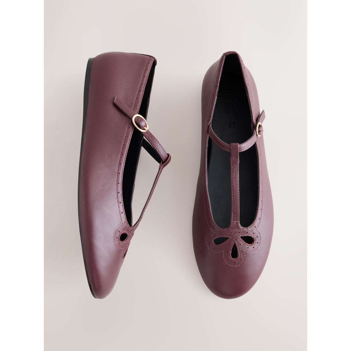 Babies en cuir forever comfort® prune, NEXT
