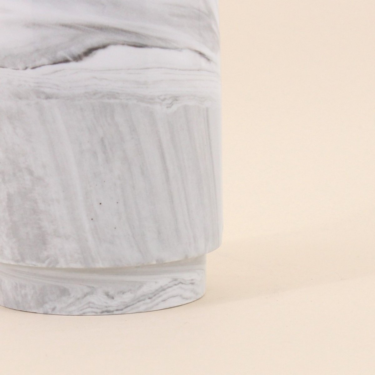 Vase en céramique effet marbre, H15cm blanc, ORNAMI