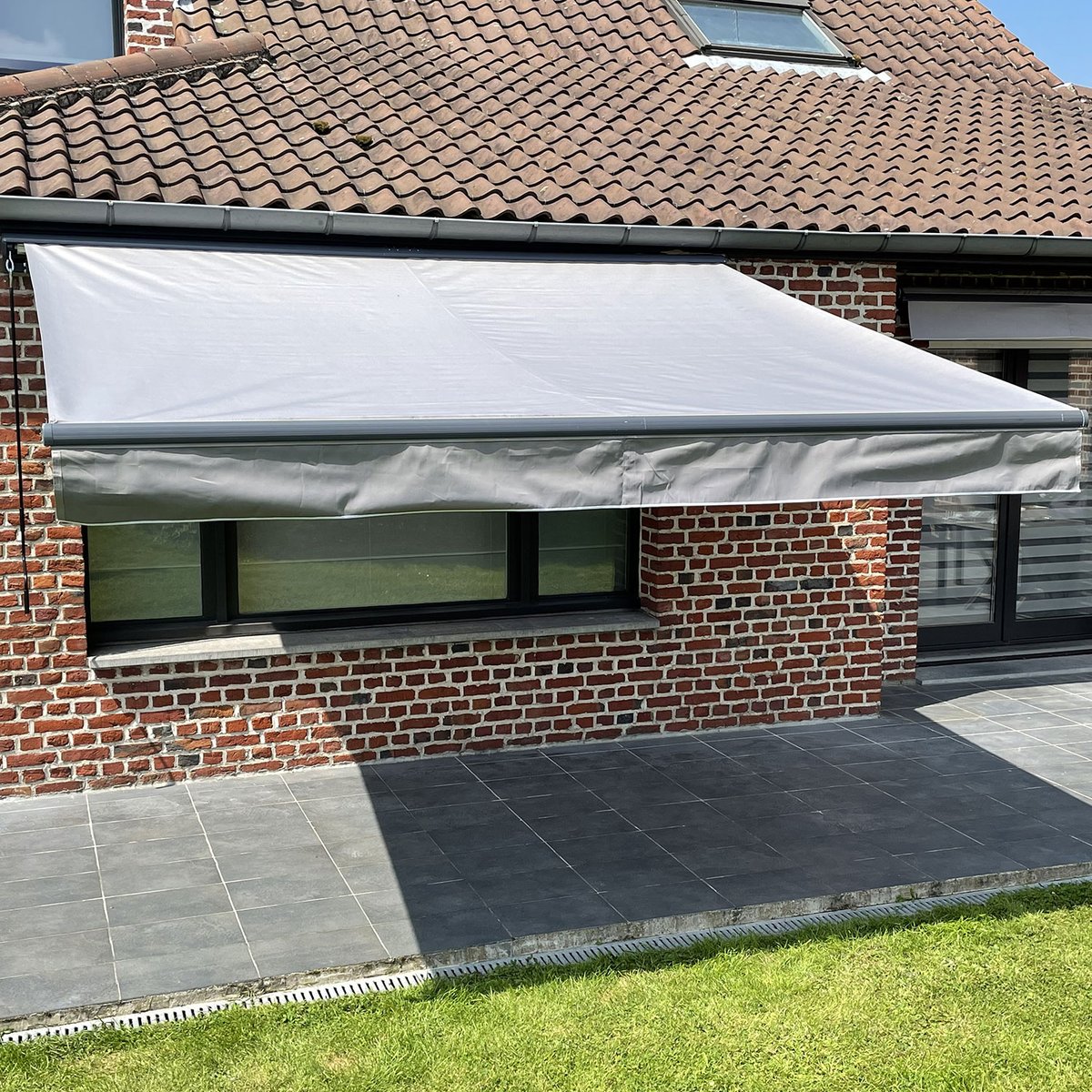 Store banne avec semi-coffre, 3,5x3m, SAULE gris, gris anthracite, HAPPY GARDEN