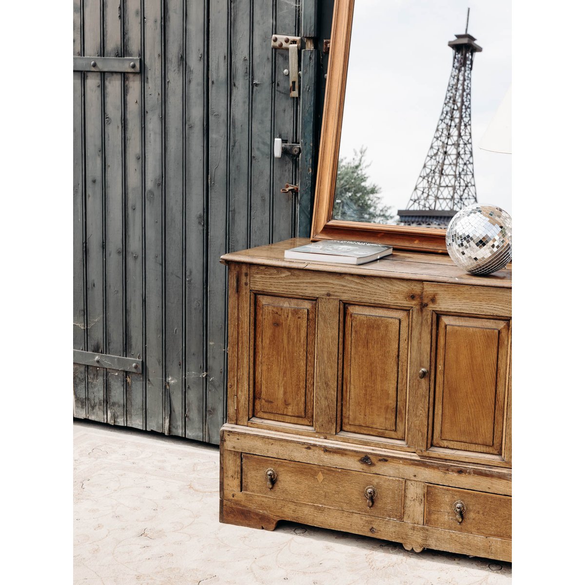 Buffet rustique massif Gilbert N°1696 - Bon état bois foncé, DEBONGOUT