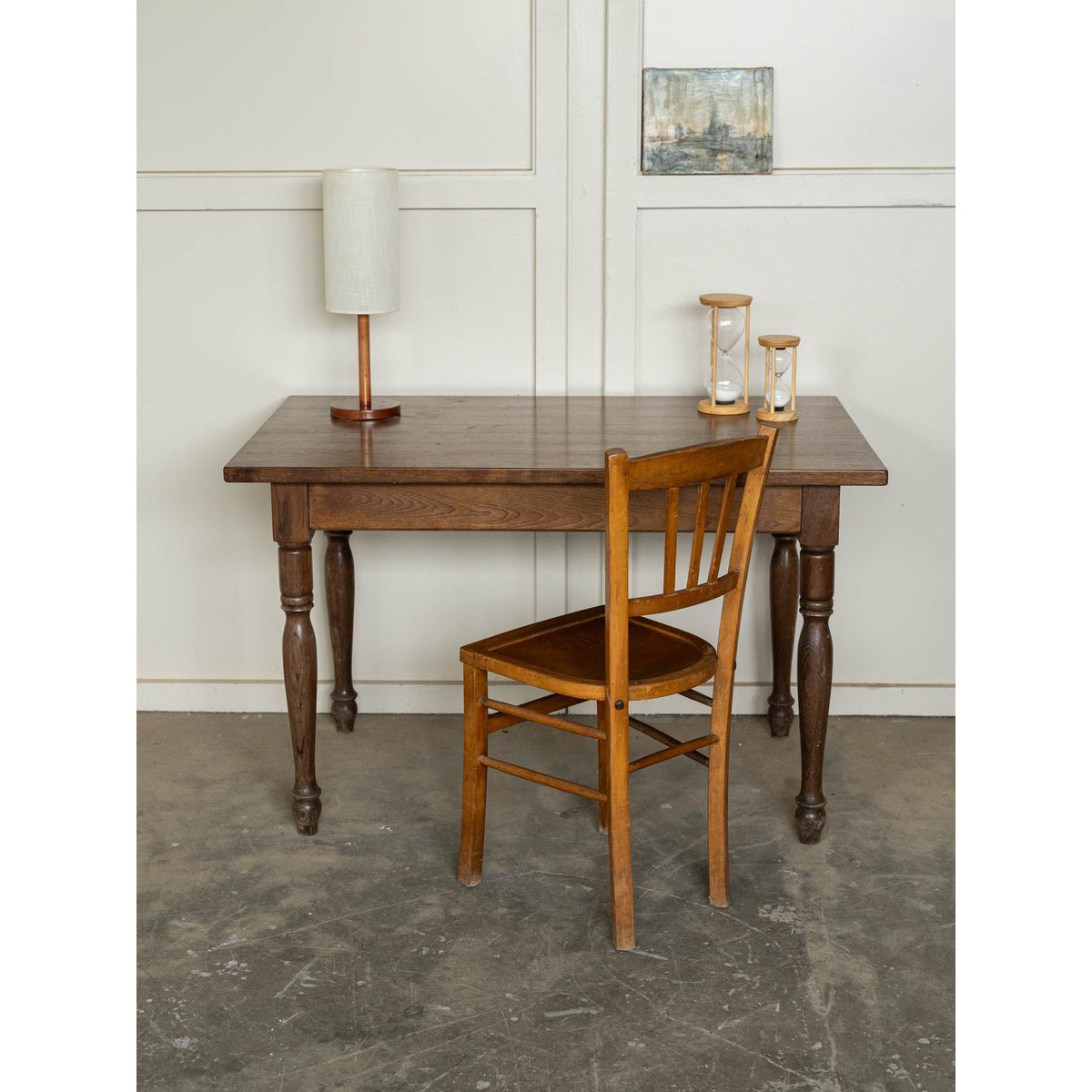 Table à manger en chêne Romy N°1555 - Bon état bois foncé, DEBONGOUT