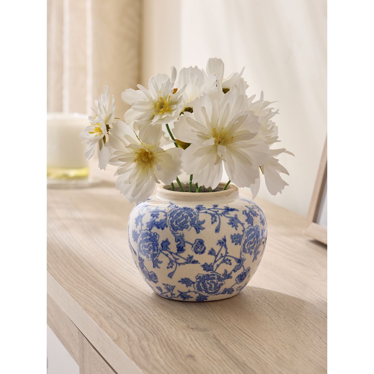 Pot en céramique avec bouquet artificiel bleu/blanc, NEXT