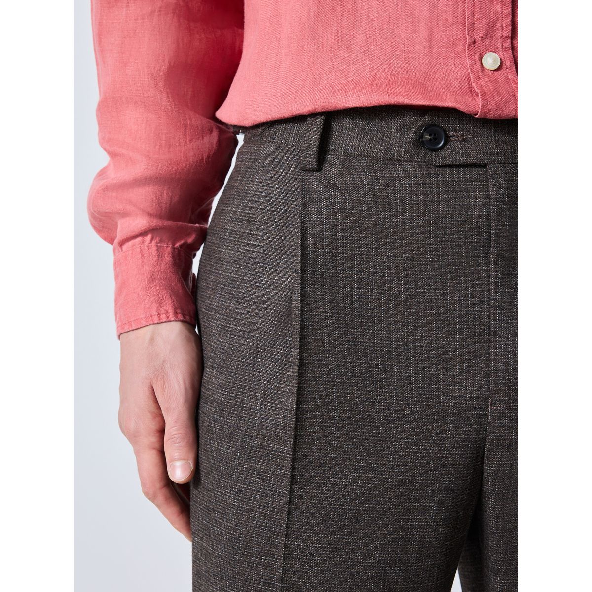 Pantalon habillé texturé en laine mélangée marron, NEXT