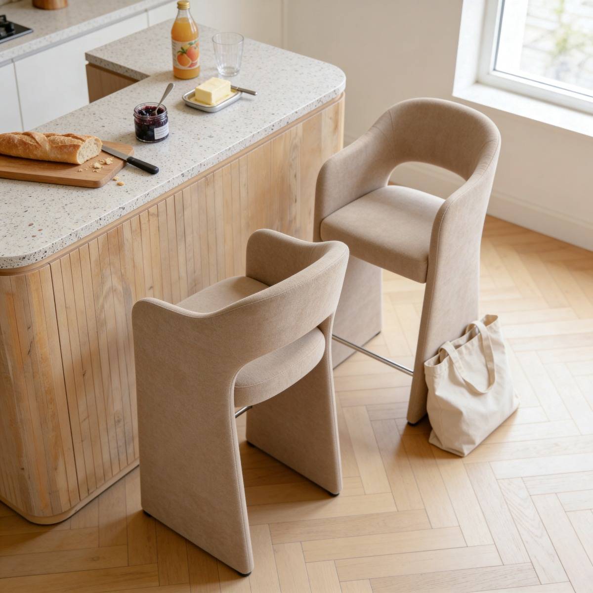 Lot de 2 tabourets de bar en tissu SÉPHIRA blanc, MADE IN MEUBLES