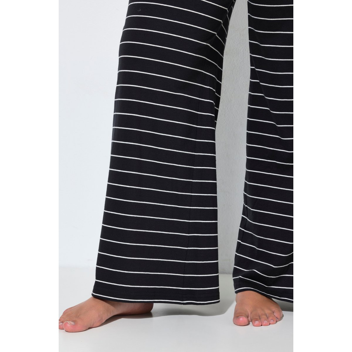 T-shirt en coton bio rayé noir, ULLA POPKEN