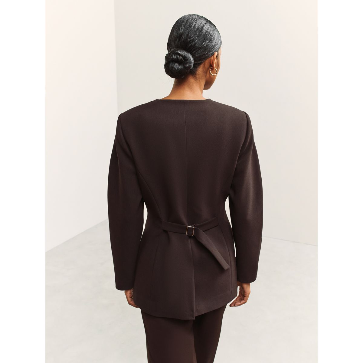 Blazer sans col à v marron chocolat, NEXT