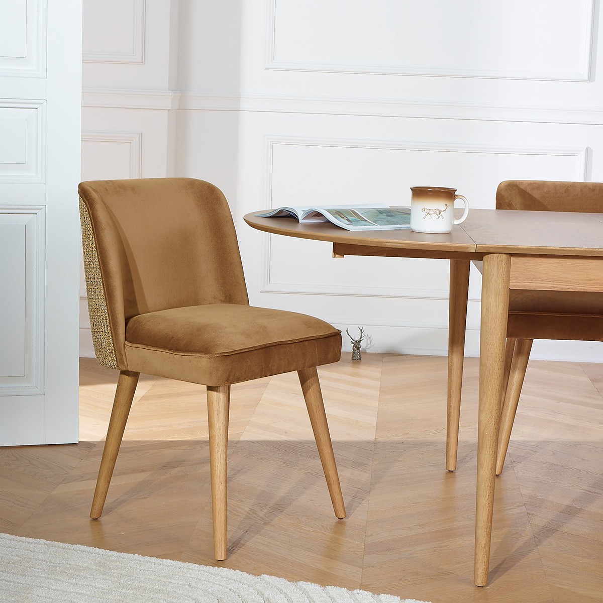 Lot de 2 chaises en hévéa, tweed et velours APOLLINE camel, ROBIN DES BOIS